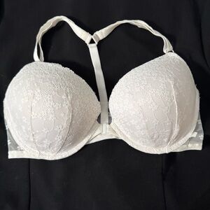 Elegant White Lace Bra - Push-Up